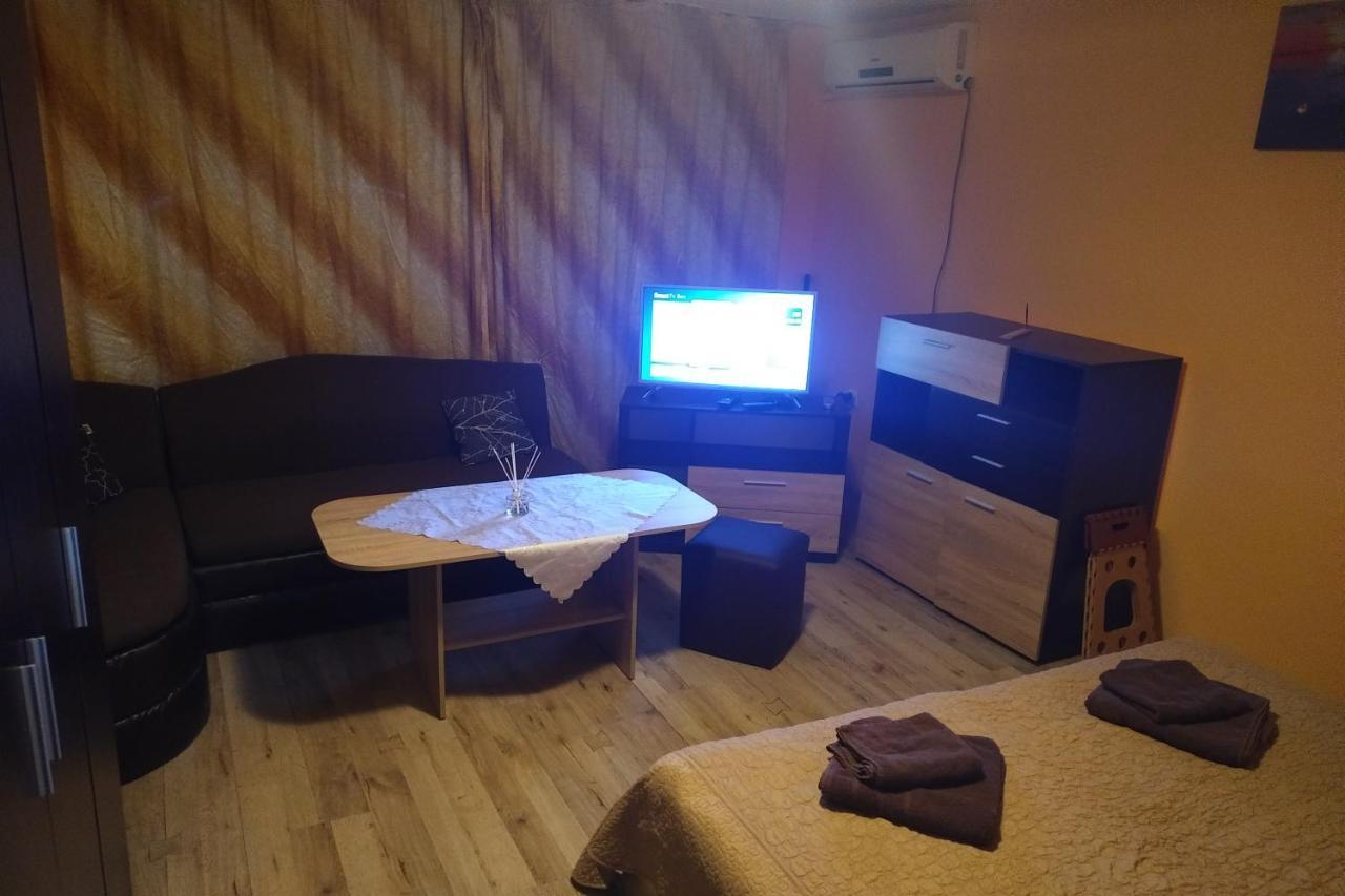 Apartament Edelvais 瓦爾納 外观 照片