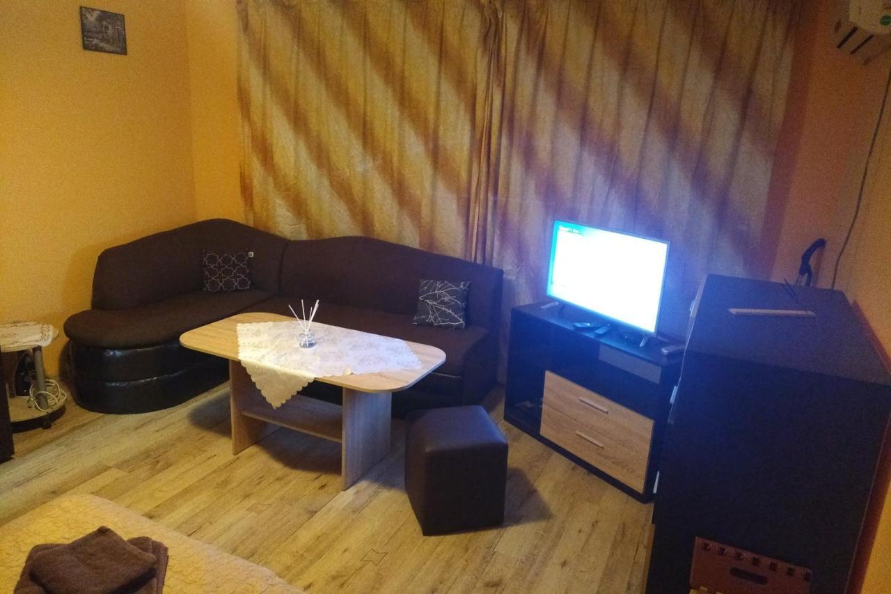 Apartament Edelvais 瓦爾納 外观 照片